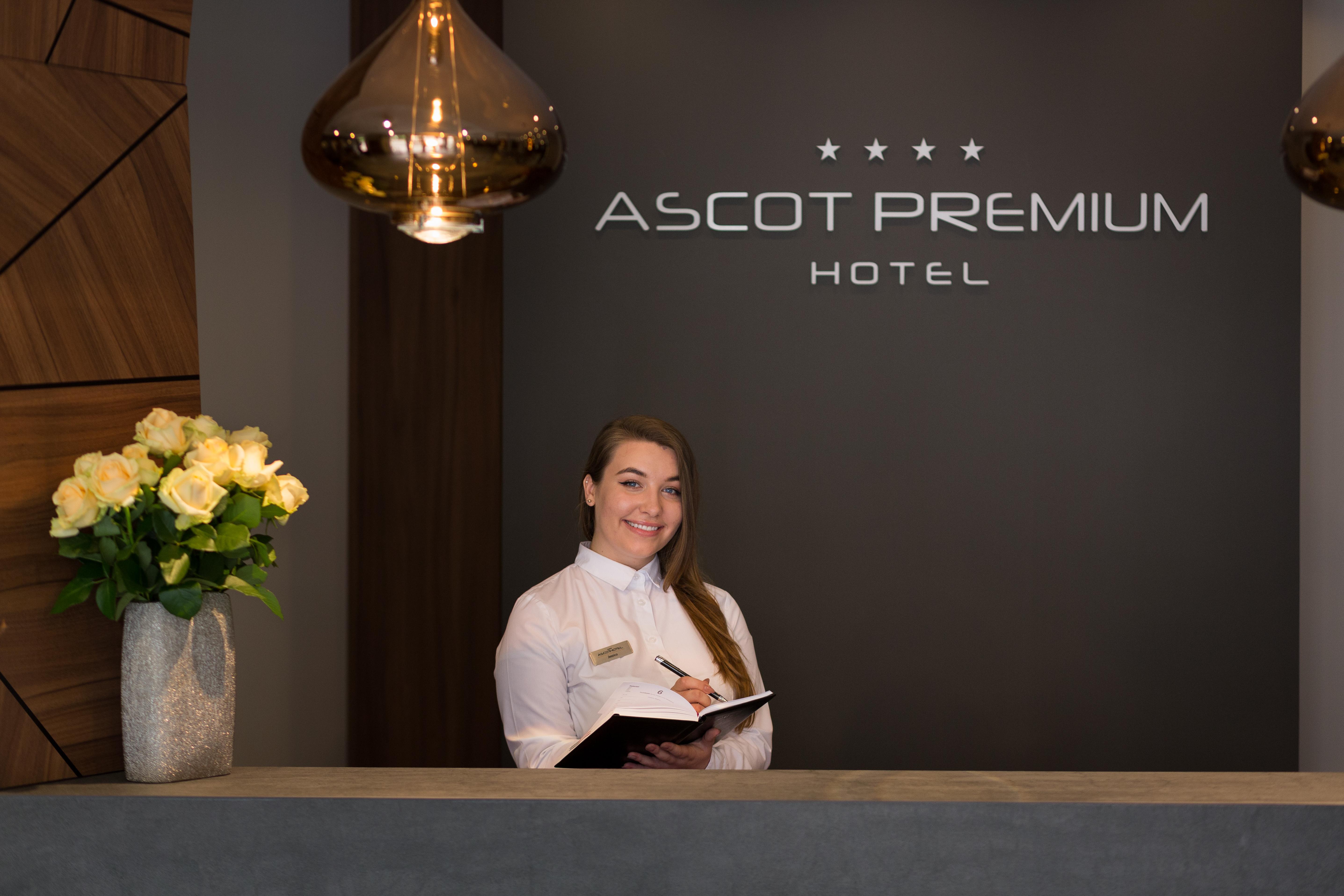 Ascot Premium Hotel คราคูฟ ภายนอก รูปภาพ